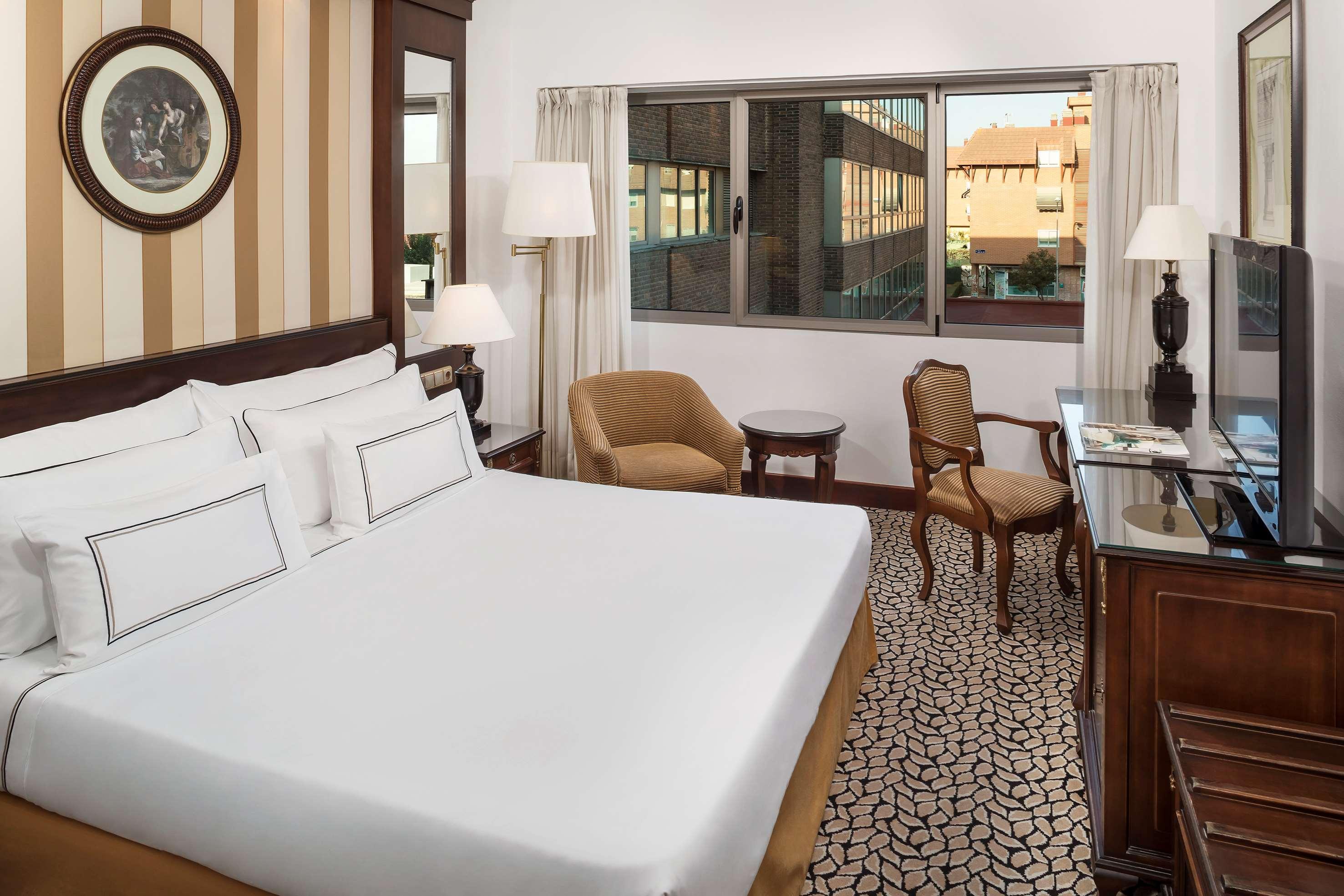Melia Barajas Hotel Madrid Luaran gambar